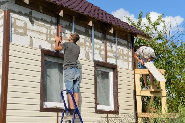 Cost of Handyman Siding Repair in Windsor