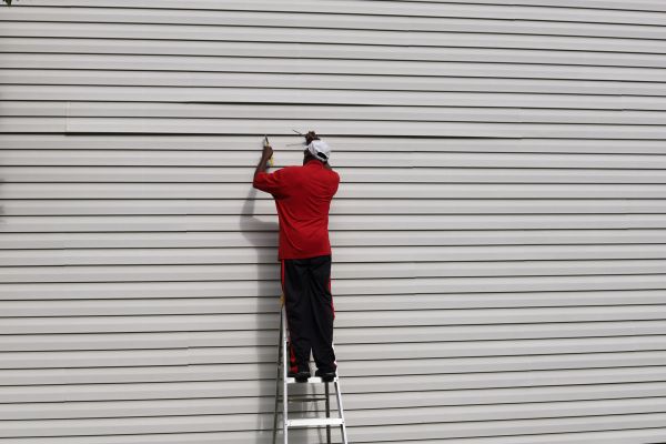 Loose Siding Repair in Windsor