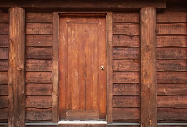 Log Cabin Siding Installation in Windsor