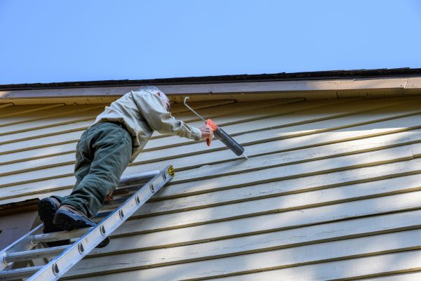 Cost of Vinyl Siding Caulk Repair in Windsor
