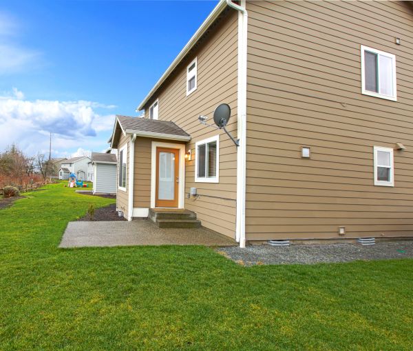 Clapboard Siding Repair in Windsor